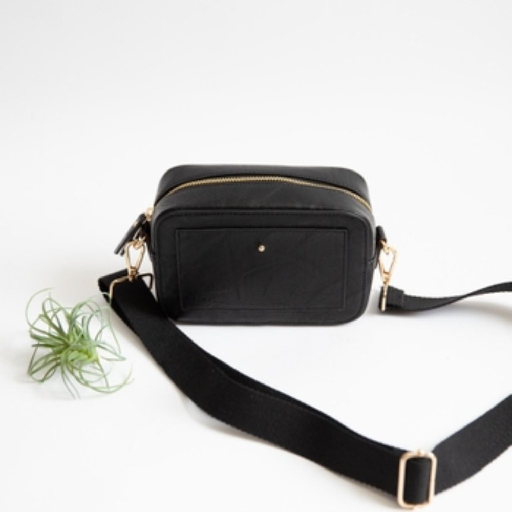 Camera Bag with Changeable Strap - Black